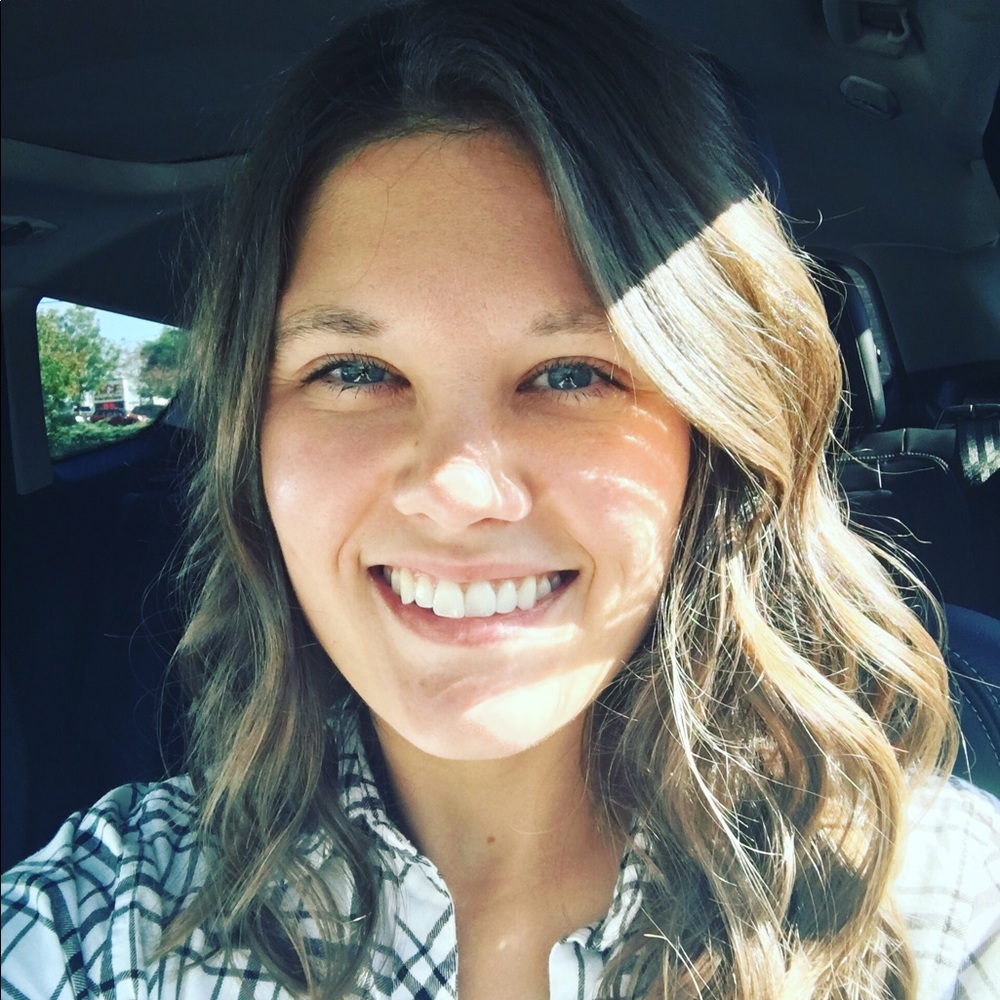 Meet your Posher, Caitlin